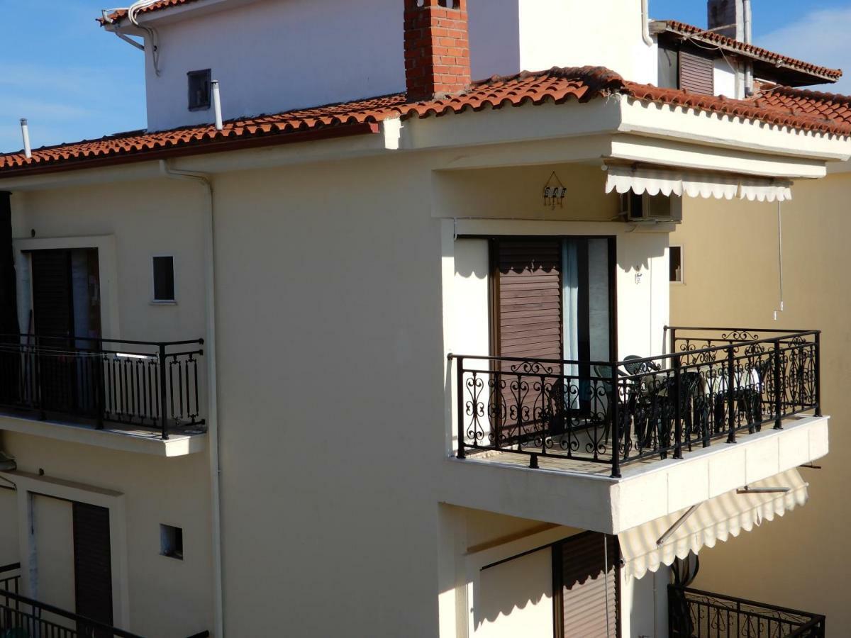 Sunshine Apartment Paralia Dionisiou Zewnętrze zdjęcie